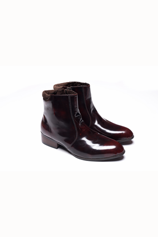 Boot mận lỗ